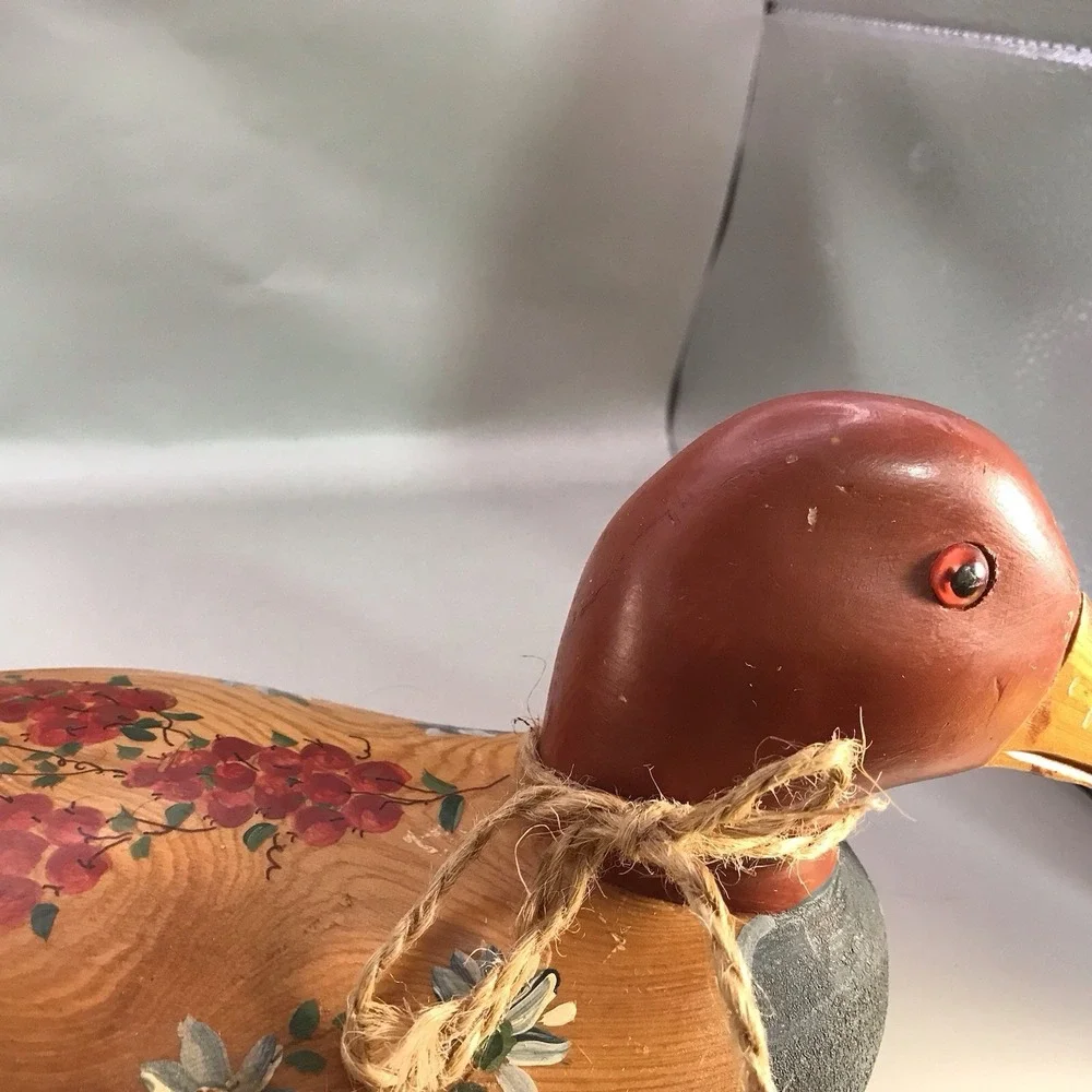 VTG Painted‎ Wood Duck With Floral Accents  And Glass Eyes By P. Davidson